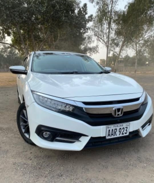 Honda Civic for rent in Lake City Lahore
