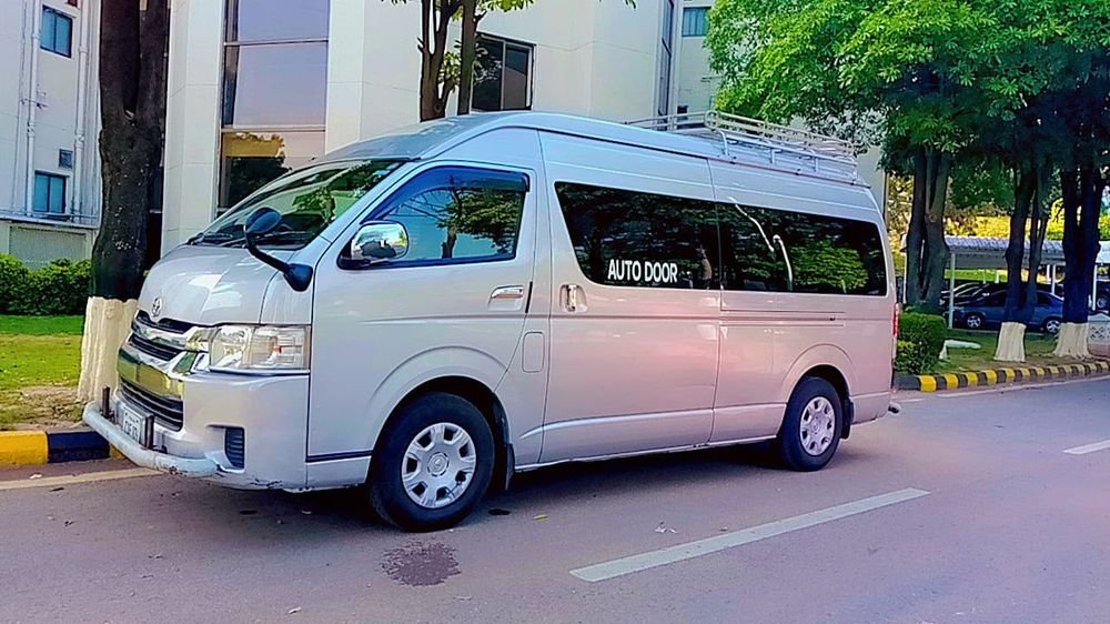 Toyota Hiace High Roof for rent in Lake City Lahore